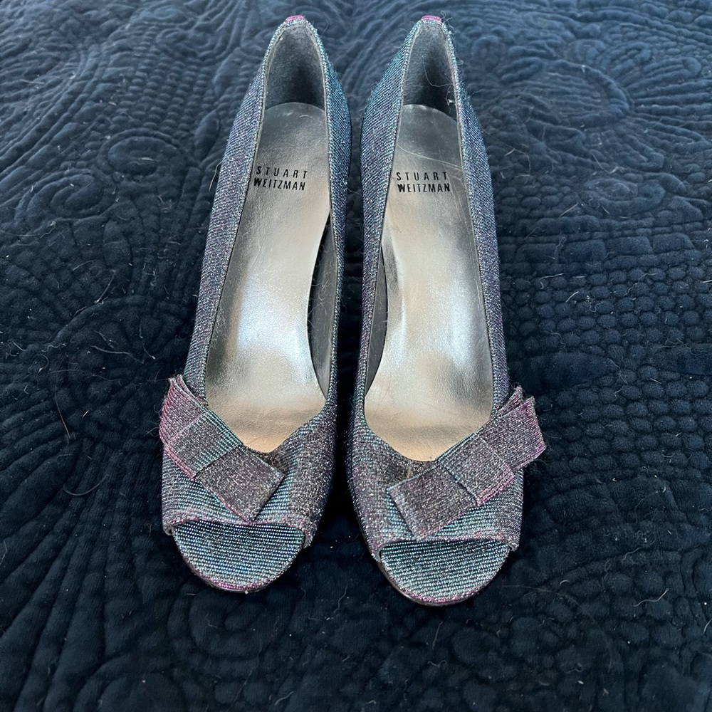 Stuart Weitzman bowover crystal peel toe heels